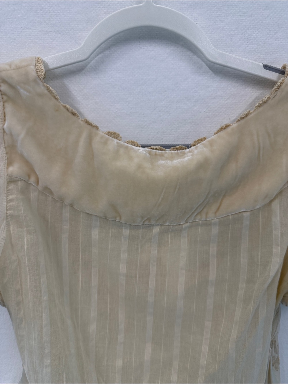 Leifsdottir Lace Blouse - Picture 5 of 5